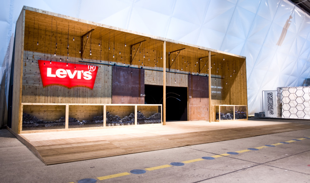 Levi's bread & butter stand